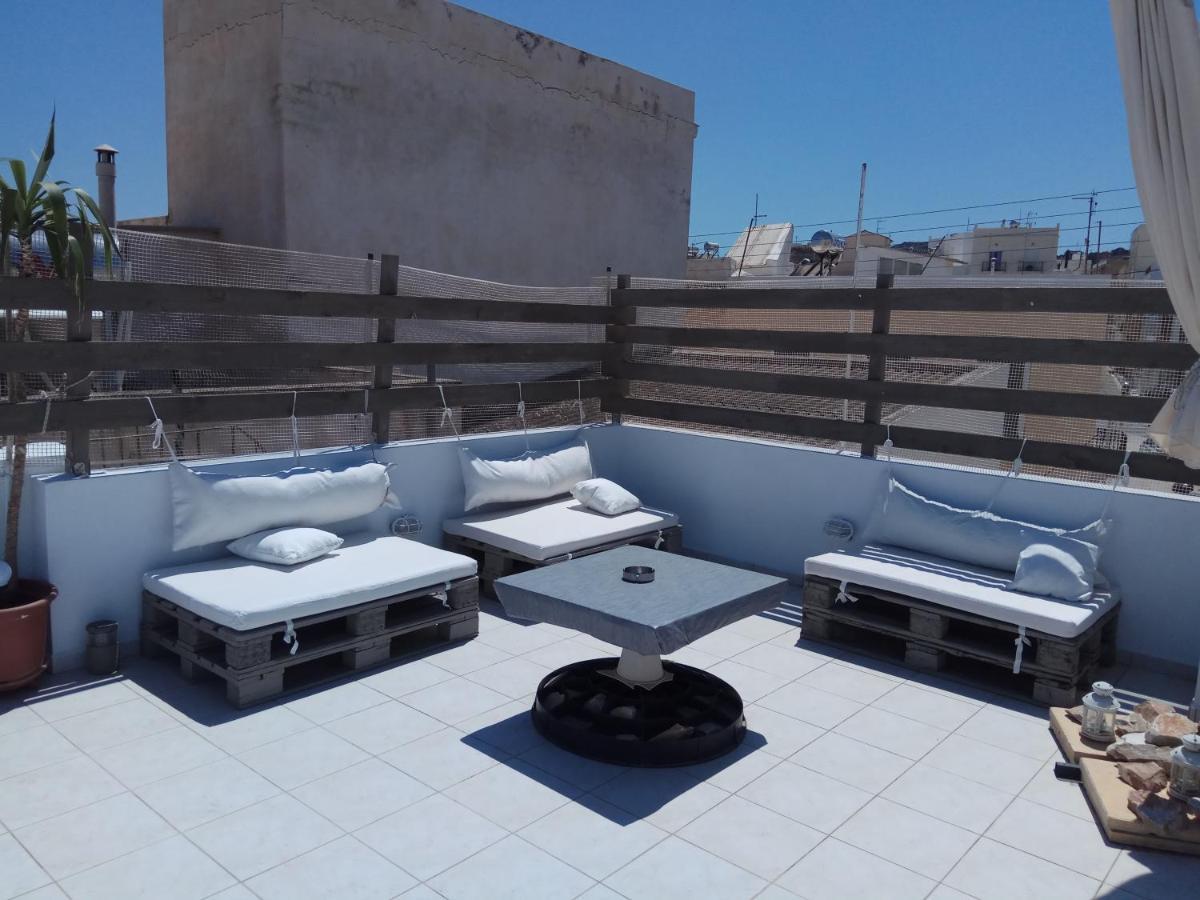Simple And Special Apartment Ermoupoli Exterior photo